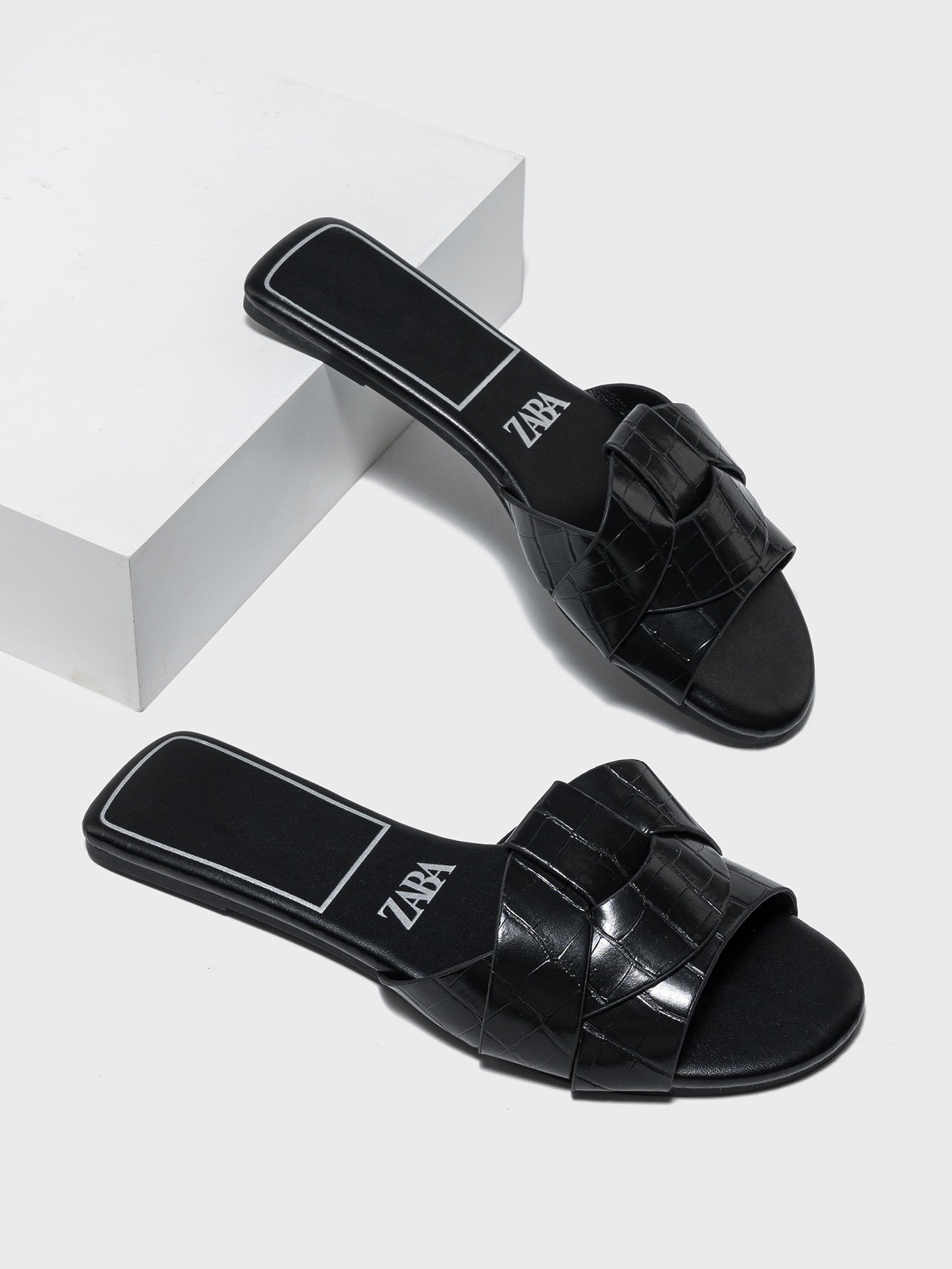 Flat Slippers