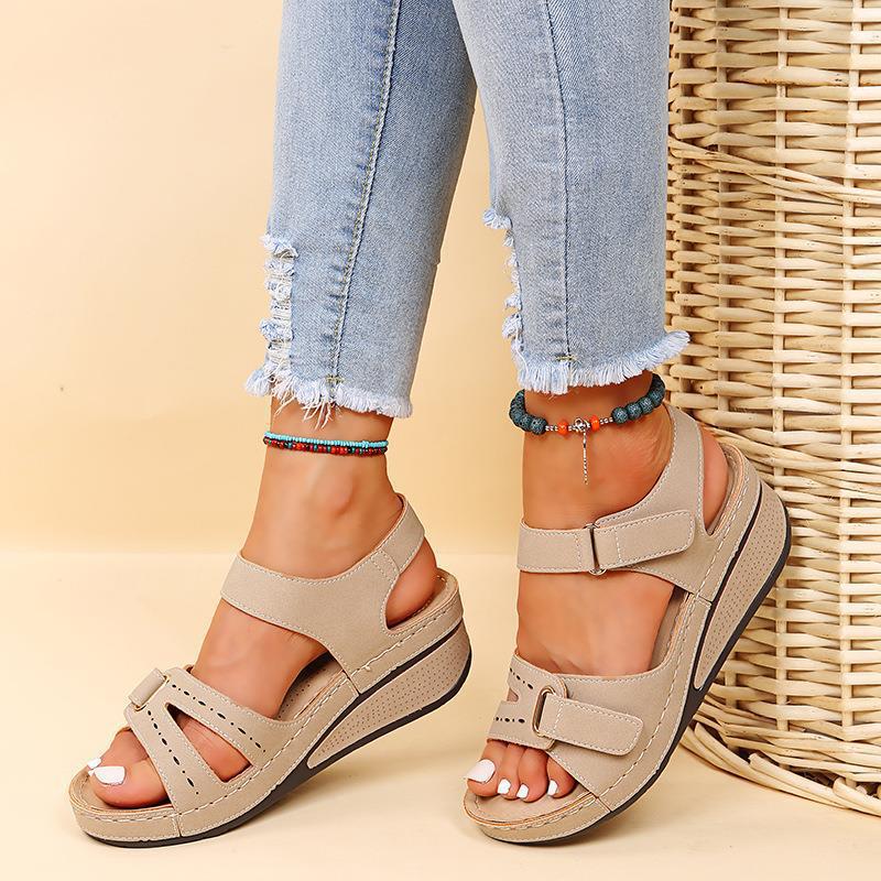Italian Retro Sandals